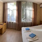 еника 3*