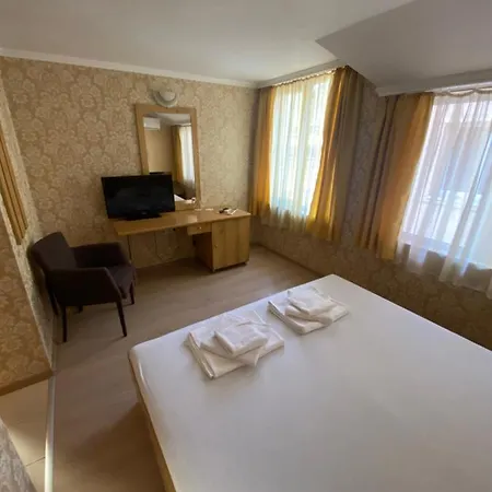 еника 招待所